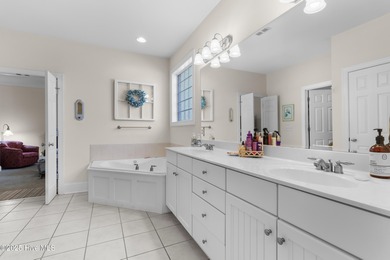 $10,000 SELLER CREDIT TO USES AS YOU CHOOSE. New carpet, fresh on Magnolia Greens Golf Plantation in North Carolina - for sale on GolfHomes.com, golf home, golf lot