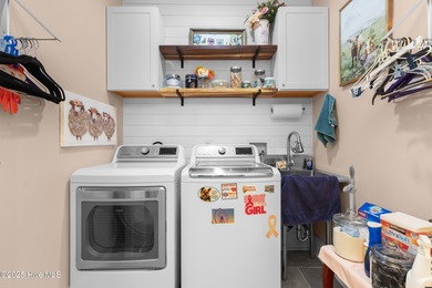 $10,000 SELLER CREDIT TO USES AS YOU CHOOSE. New carpet, fresh on Magnolia Greens Golf Plantation in North Carolina - for sale on GolfHomes.com, golf home, golf lot