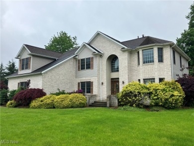 Welcome to 1254 Maxfli Dr. This beautiful brick Colonial is on Chenoweth Golf Course in Ohio - for sale on GolfHomes.com, golf home, golf lot