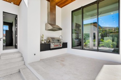 Welcome to this extraordinary newly constructed modern on The Renaisssance Vinoy Golf Club in Florida - for sale on GolfHomes.com, golf home, golf lot