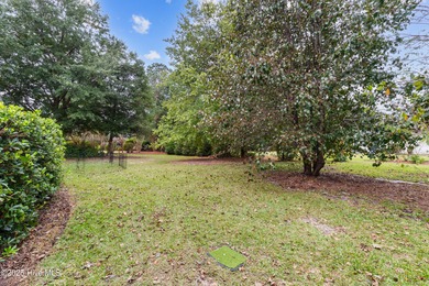 $10,000 SELLER CREDIT TO USES AS YOU CHOOSE. New carpet, fresh on Magnolia Greens Golf Plantation in North Carolina - for sale on GolfHomes.com, golf home, golf lot