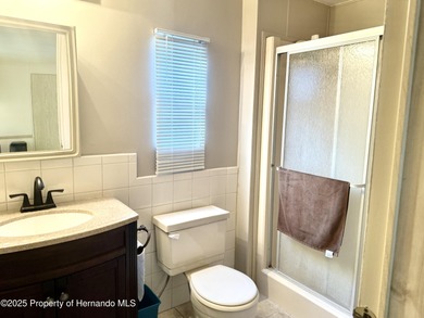 Beautifully maintained 2-bedroom, 2-bathroom home in the on High Point Golf Club, Inc. in Florida - for sale on GolfHomes.com, golf home, golf lot