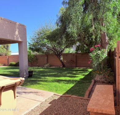 STUNNING HOME IN ARROWHEAD RANCH! Tucked away in a spacious on The Legend at Arrowhead in Arizona - for sale on GolfHomes.com, golf home, golf lot