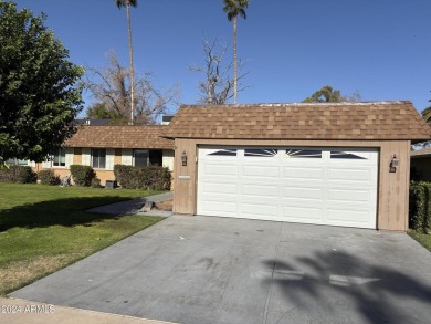 Welcome to your new home in desirable Sun City! This 3 bed, 2 on Sun City Country Club in Arizona - for sale on GolfHomes.com, golf home, golf lot