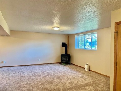 Here is your chance to own a nice 3 bedroom 2 bathroom home on Lake Hallie Golf Club in Wisconsin - for sale on GolfHomes.com, golf home, golf lot