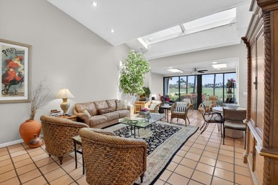 Professional Photos Shortly opportunity knocks ;-) 2 Bedroom 2 on  in Florida - for sale on GolfHomes.com, golf home, golf lot