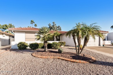 Expanded, immaculately maintained 2BR, 2BA Shawnee model on a on Cottonwood Country Club in Arizona - for sale on GolfHomes.com, golf home, golf lot