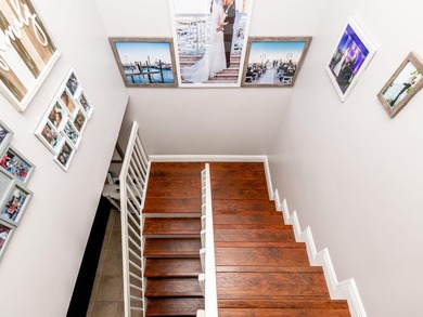 Located in a stunning golf course community with a friendly on Pine Island Ridge Country Club in Florida - for sale on GolfHomes.com, golf home, golf lot