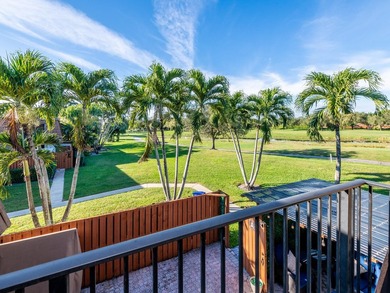 Located in a stunning golf course community with a friendly on Pine Island Ridge Country Club in Florida - for sale on GolfHomes.com, golf home, golf lot