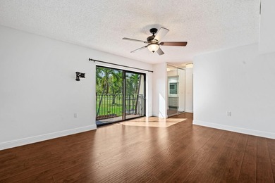 Located in a stunning golf course community with a friendly on Pine Island Ridge Country Club in Florida - for sale on GolfHomes.com, golf home, golf lot