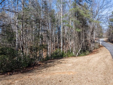 Nestled within the prestigious Cliffs at Keowee Vineyards in on The Cliffs At Keowee Vineyards Golf Club in South Carolina - for sale on GolfHomes.com, golf home, golf lot