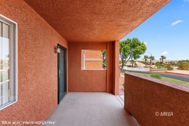 DON'T DO THOSE STEPS. Discover comfortable living in this on The Oasis Golf Club in Nevada - for sale on GolfHomes.com, golf home, golf lot