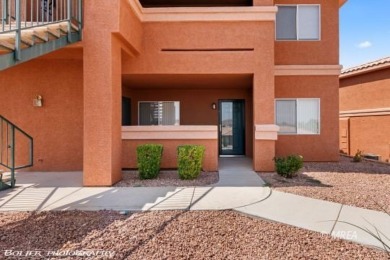 DON'T DO THOSE STEPS. Discover comfortable living in this on The Oasis Golf Club in Nevada - for sale on GolfHomes.com, golf home, golf lot