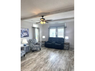 PRICED TO SELL! - This spectacular 1,456 plus plus square foot on The Meadows At Countrywood in Florida - for sale on GolfHomes.com, golf home, golf lot