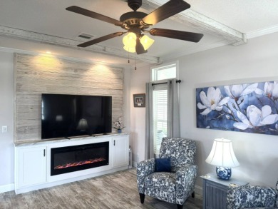 PRICED TO SELL! - This spectacular 1,456 plus plus square foot on The Meadows At Countrywood in Florida - for sale on GolfHomes.com, golf home, golf lot