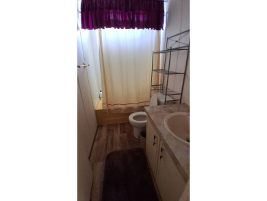 Priced to sell quick! This 2 bedrooms and 2 baths home comes on Royal Wood Golf and Country Club in Florida - for sale on GolfHomes.com, golf home, golf lot