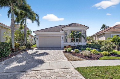 Welcome to your spacious new Florida home! This popular 3BR/3 on Aberdeen Golf and Country Club in Florida - for sale on GolfHomes.com, golf home, golf lot