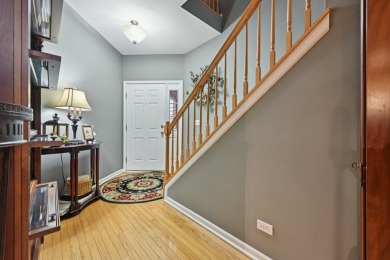 This beautifully maintained 2-bedroom, plus loft, 3.5-bath on Schaumburg Golf Club in Illinois - for sale on GolfHomes.com, golf home, golf lot