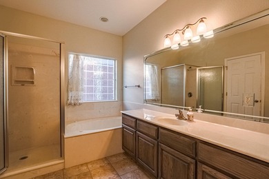 Welcome to this beautifully maintained 3 bedroom 2 bath home on Delaware Springs Golf Course in Texas - for sale on GolfHomes.com, golf home, golf lot