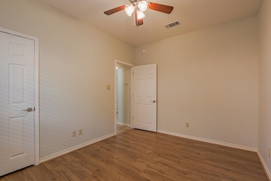 Welcome to this beautifully maintained 3 bedroom 2 bath home on Delaware Springs Golf Course in Texas - for sale on GolfHomes.com, golf home, golf lot