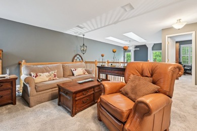 This beautifully maintained 2-bedroom, plus loft, 3.5-bath on Schaumburg Golf Club in Illinois - for sale on GolfHomes.com, golf home, golf lot