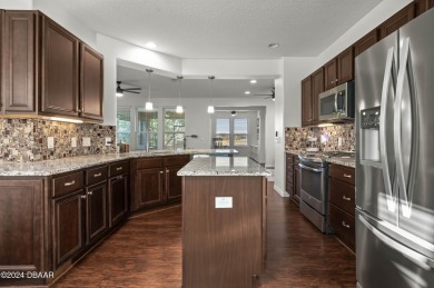 This immaculate 2-bedroom, 2-bath, 2-car garage Shea Built on Trilogy at Ocala Preserve in Florida - for sale on GolfHomes.com, golf home, golf lot