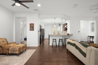 This immaculate 2-bedroom, 2-bath, 2-car garage Shea Built on Trilogy at Ocala Preserve in Florida - for sale on GolfHomes.com, golf home, golf lot