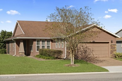 This immaculate 2-bedroom, 2-bath, 2-car garage Shea Built on Trilogy at Ocala Preserve in Florida - for sale on GolfHomes.com, golf home, golf lot