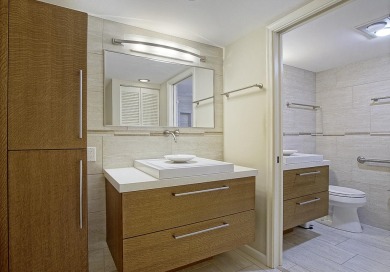 Absolutely stunning 4th floor, TURNKEY ocean view condo, 2 bed/2 on Ocean Village Golf Course in Florida - for sale on GolfHomes.com, golf home, golf lot