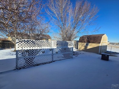 Super clean, nicely update 3 bed 2 bath 2 car garage in awesome on Hollydot Golf Course in Colorado - for sale on GolfHomes.com, golf home, golf lot