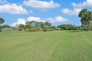 MOTIVATED SELLER! BOCA DELRAY GOLF & CC is A 55+ GOLF COUNTRY on Boca Delray Golf and Country Club in Florida - for sale on GolfHomes.com, golf home, golf lot