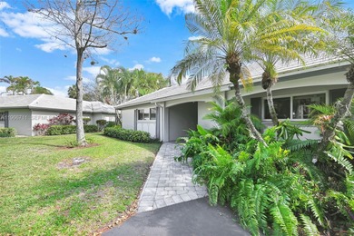 Substantially remodeled 3-bedroom, 3-bath residential condo on Oaks Country Club in Florida - for sale on GolfHomes.com, golf home, golf lot