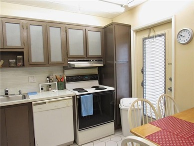 Large 1BR 1 1/2 BA. Gorgeous golf view, tastefully furnished on Palm-Aire Country Club and Resort - Palms in Florida - for sale on GolfHomes.com, golf home, golf lot