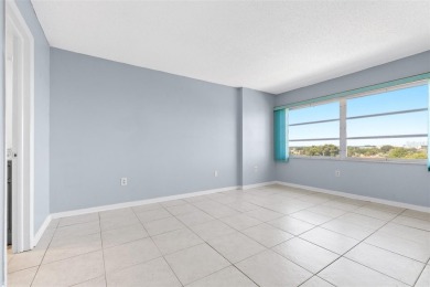 Beautiful Remodeled 2 bedroom, 2 bathroom,  condo with no age on Seminole Lake Country Club in Florida - for sale on GolfHomes.com, golf home, golf lot