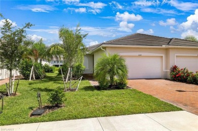 Beautiful 3 Bedroom Villa in The Groves at Orange Blossom! This on Valencia Golf and Country Club in Florida - for sale on GolfHomes.com, golf home, golf lot