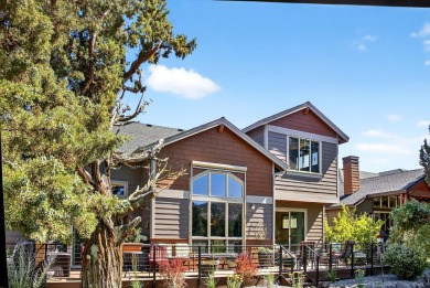 As you step into the 2-story foyer into this stunning on Eagle Crest Golf Resort - Ridge Course in Oregon - for sale on GolfHomes.com, golf home, golf lot