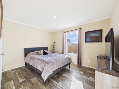 This well-maintained 3-bedroom, 2-bathroom manufactured home on Hollydot Golf Course in Colorado - for sale on GolfHomes.com, golf home, golf lot