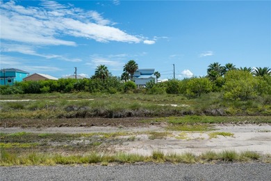 *Coastal Lot in Rockport - One Block from the Bay!* Build your on Rockport Country Club in Texas - for sale on GolfHomes.com, golf home, golf lot