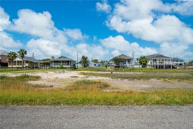 *Build Your Coastal Getaway in Rockport!* Check out this awesome on Rockport Country Club in Texas - for sale on GolfHomes.com, golf home, golf lot