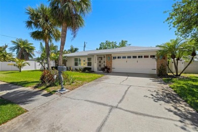 THIS HOME HAD NO FLOODING FOR EITHER HURRICANE DUE TO IT'S HIGH on The Renaisssance Vinoy Golf Club in Florida - for sale on GolfHomes.com, golf home, golf lot