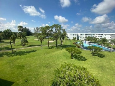 Gorgeous. modern ,condo, 3 good size  bedrooms and,2 complete on Poinciana Golf Club in Florida - for sale on GolfHomes.com, golf home, golf lot