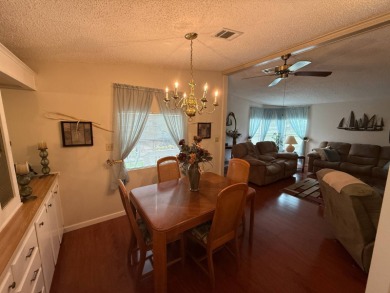 This well-cared for 2-bedroom, 2-bathroom Palm Harbor Home is on Del Tura Golf and Country Club in Florida - for sale on GolfHomes.com, golf home, golf lot