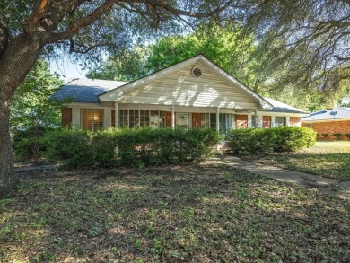 This three-bedroom, two-bathroom home is brimming with potential on Hillsboro Country Club in Texas - for sale on GolfHomes.com, golf home, golf lot