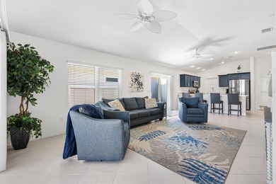 FABULOUS barely-lived-in 2 BEDROOM 2 BATH DURHAM BUNGALOW on Pennbrooke Fairways in Florida - for sale on GolfHomes.com, golf home, golf lot