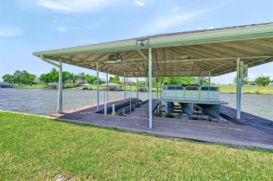 Discover the perfect blend of comfort, elegance, and outdoor on Lake Kiowa Golf Course in Texas - for sale on GolfHomes.com, golf home, golf lot