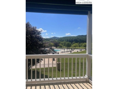 LOCATION AND CONVENIENCE at one of the top golf resorts in the on Jefferson Landing Club in North Carolina - for sale on GolfHomes.com, golf home, golf lot