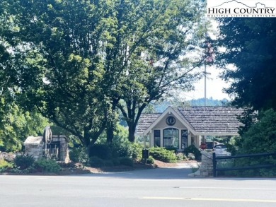 LOCATION AND CONVENIENCE at one of the top golf resorts in the on Jefferson Landing Club in North Carolina - for sale on GolfHomes.com, golf home, golf lot