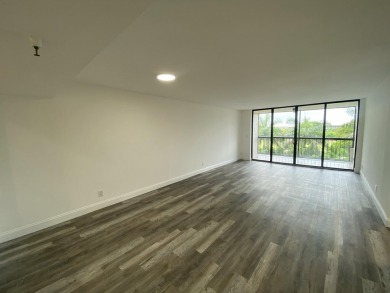 Beautifully just renovated 2 bedroom 2 bath  residence in The on The Country Club At Boca Raton in Florida - for sale on GolfHomes.com, golf home, golf lot