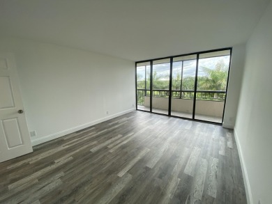 Beautifully just renovated 2 bedroom 2 bath  residence in The on The Country Club At Boca Raton in Florida - for sale on GolfHomes.com, golf home, golf lot