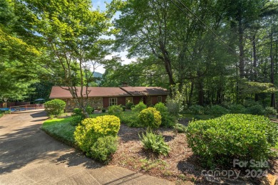 You've found your Mid-Century Modern Oasis! This single-level on Black Mountain Golf Course in North Carolina - for sale on GolfHomes.com, golf home, golf lot